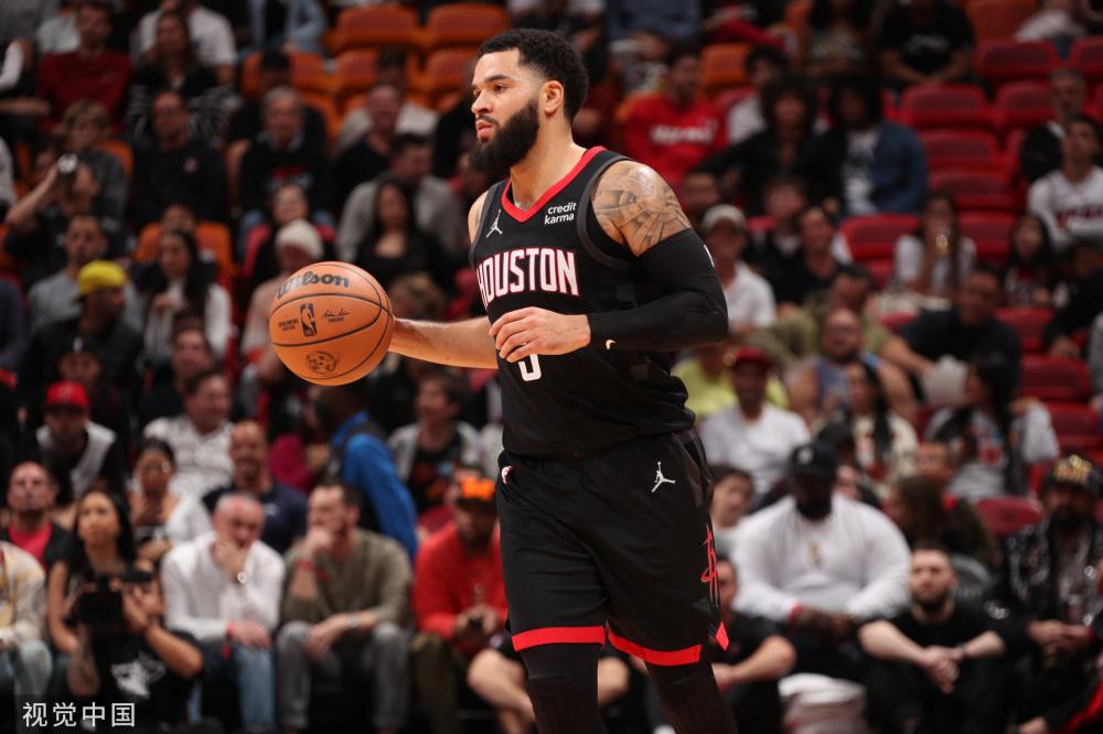 队正在迎来 队正在迎来